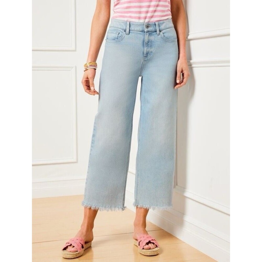 Talbots Women High Rise Raw Hem Wide Leg Cropped Jeans Maui Wash Size 8P 30x21.5